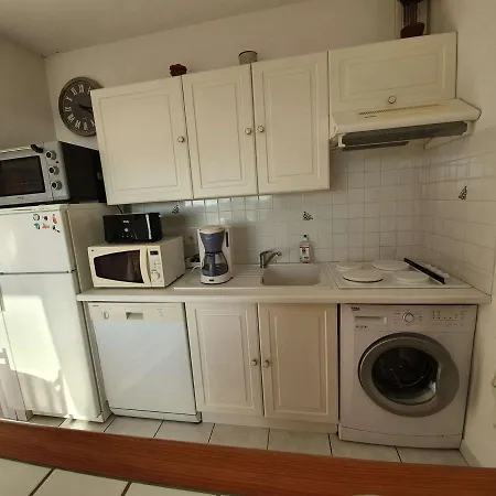 T2/cabine En Rdc, 4 Couchages, Terrasse, Parking Prive, A 50m De L'ocean - St-hilaire-de-riez - Fr-1-224c-50 Lejlighed *