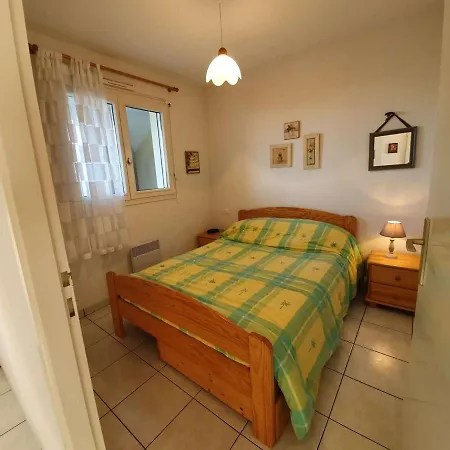 T2/cabine En Rdc, 4 Couchages, Terrasse, Parking Prive, A 50m De L'ocean - St-hilaire-de-riez - Fr-1-224c-50 Saint-Hilaire-de-Riez