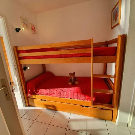 T2/cabine En Rdc, 4 Couchages, Terrasse, Parking Prive, A 50m De L'ocean - St-hilaire-de-riez - Fr-1-224c-50 Apartman