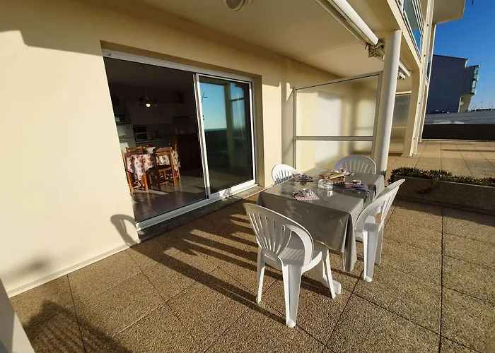 Apartment T2/cabine En Rdc, 4 Couchages, Terrasse, Parking Prive, A 50m De L'ocean - St-hilaire-de-riez - Fr-1-224c-50 Saint-Hilaire-de-Riez